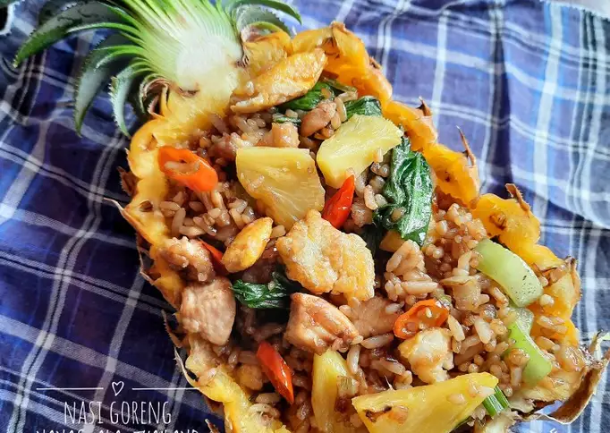 Nasi Goreng Nanas Ala Thailand