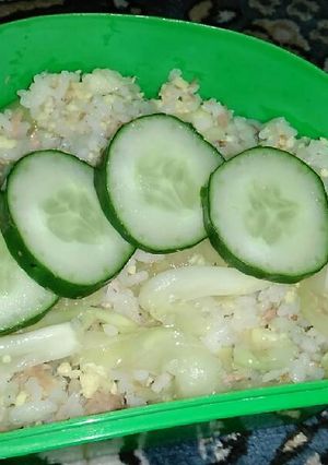 Foto resep Bekal ngantor: nasi goreng tuna 🐟🍚