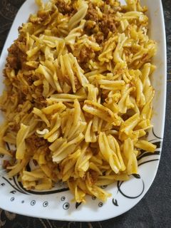 عکسی از دستور ماکارونی مو فرفری با سس دوستی سیر و پیاز🧄🧅🍝