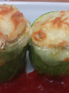Una foto de Calabacines rellenos al horno