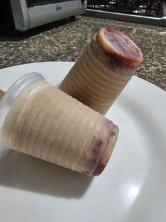 Una foto de Helados de Fresa con Crema