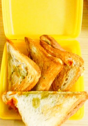 A picture of Mint Potato sandwich.
