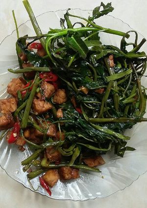 Foto resep Kangkung tempe manis pedas