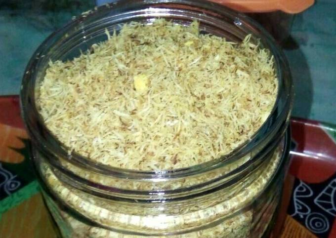 Bagaimana Membuat Serundeng Kelapa yang Lezat Sekali