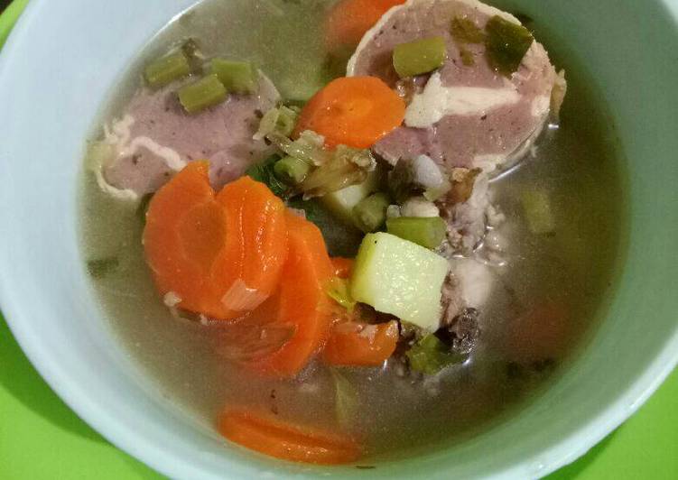 Cara Membuat Sup Rolade ayam yang Gurih