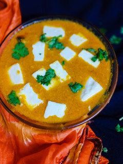 શાહી પનીર (Shahi Paneer Recipe In Gujarati) રેસીપી મુખ્ય ફોટો