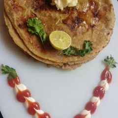 A picture of Spicy cream paratha.