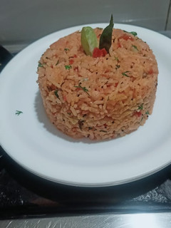 તવા પુલાવ (Tawa Pulao Recipe In Gujarati) રેસીપી મુખ્ય ફોટો