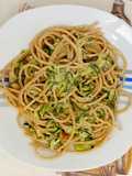 Spaghetti con robiola e zucchine al timo