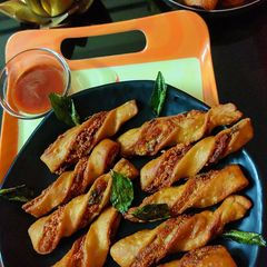 Cheesy Samosa Twists A picture of Cheesy Samosa Twists.