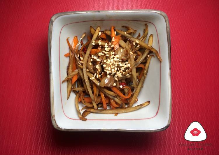 Resep Kimpira Gobo (Japanese stir fry vegetable dish with braised carrot &amp; burdock root) きんぴらごぼう, Enak