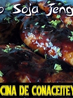 Una foto de Pollo en salsa de Soja, miel y Jengibre
