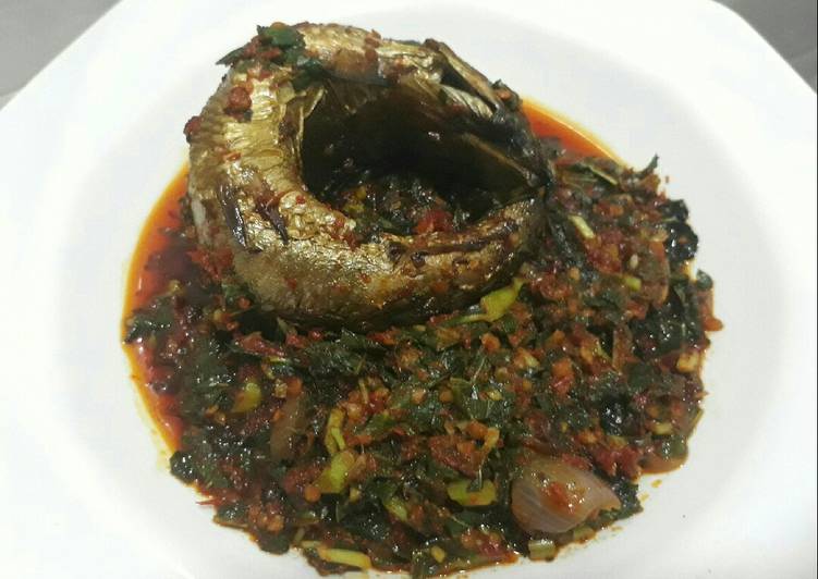 Vegetable sauce with smoked fish