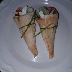A picture of Bread Sandwich.