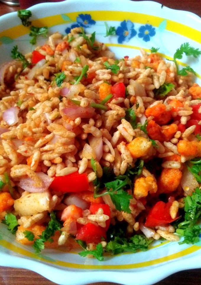 भेलपुरी (Bhelpuri recipe in hindi) रेसिपी मुख्य फोटो