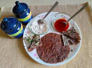 A picture of Paneer Stuffed Ragi Paratha.