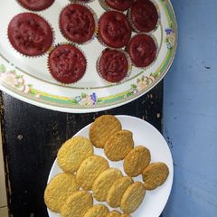 A picture of Eggless red velvet cupcakes.