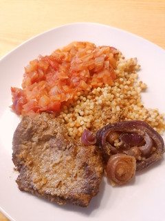 Hagymás mustàros szelet recept fotója