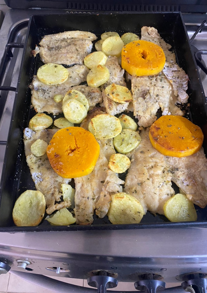 Una foto de Filet de merluza al horno