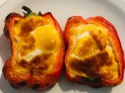Una foto de morrones rellenos sin carne