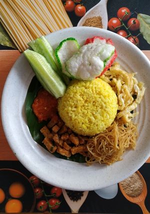 Foto resep Nasi kuning magiccom