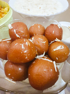 A picture of Zafarani Gulab jamun.