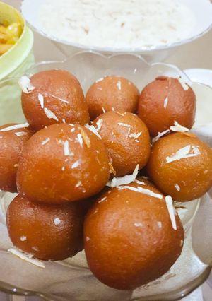 A picture of Zafarani Gulab jamun.
