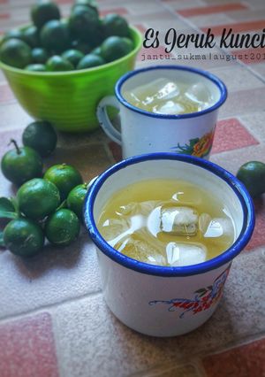Foto resep Es Jeruk Kunci