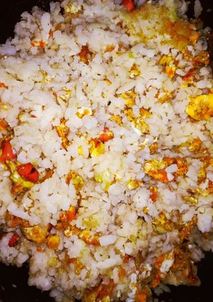 A picture of Egg poha.