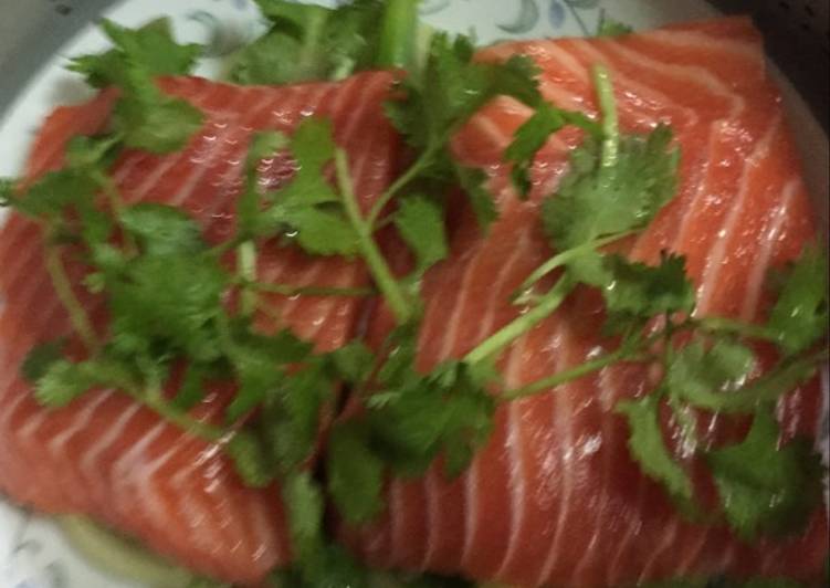 Bahan memasak Steam salmon yang sempurna