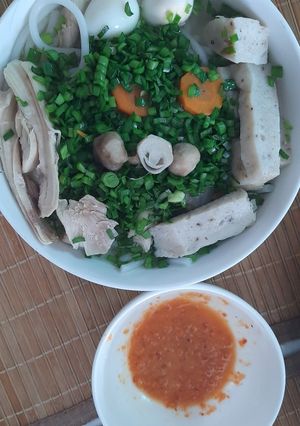Hình của món Bánh canh hẹ chả cá.