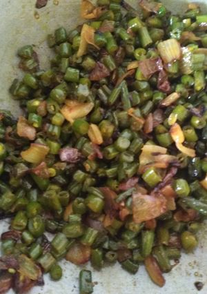 A picture of Beans bhaja.