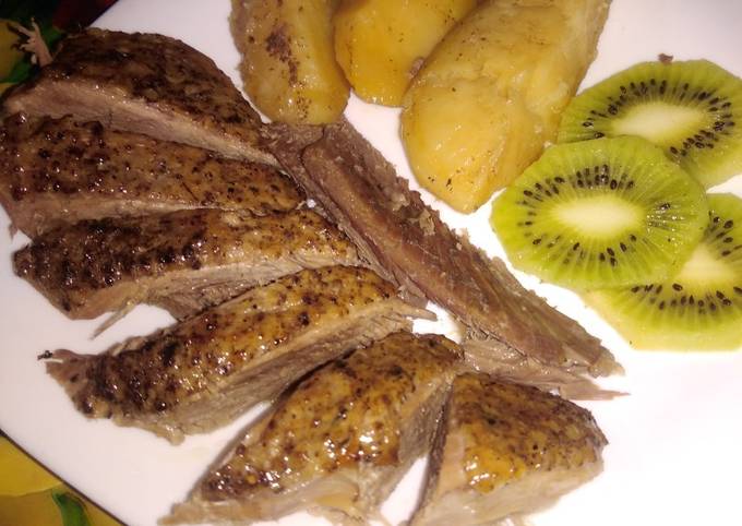 Запечённая утка с киви