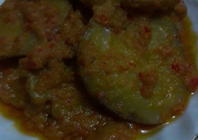 Rendang jengkol