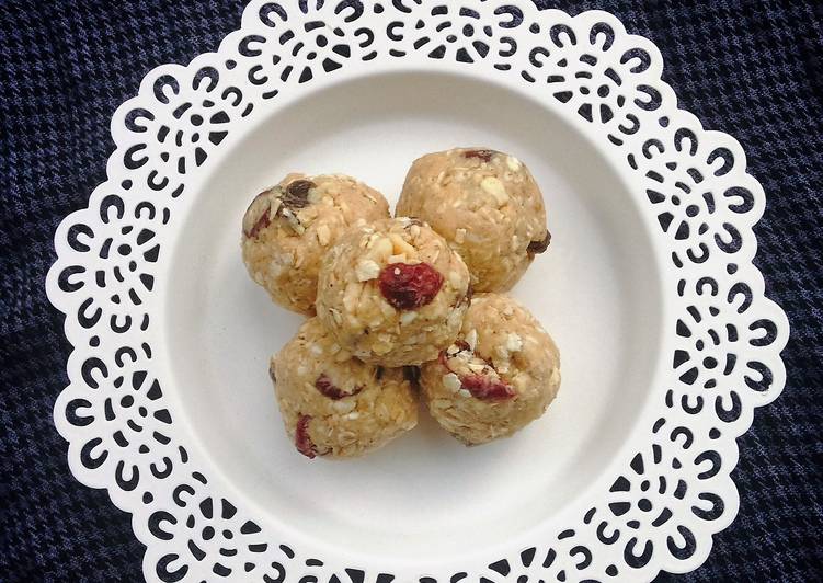 Easiest Way to Make Super Quick Homemade Oatmeal Cookie Energy Bites