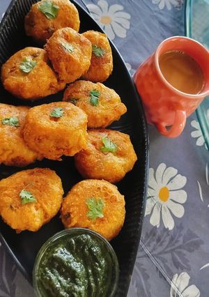 बेसन आलू चाप रेसिपी मुख्य फोटो