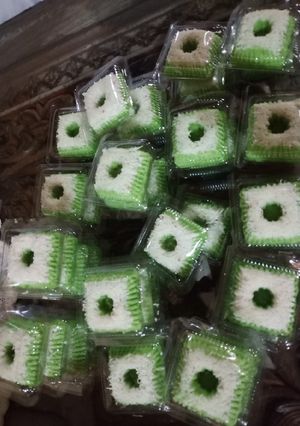 Foto resep Putu Ayu jualan