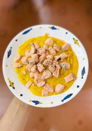 Hình của món Pasta sốt bí đỏ & cá hồi.