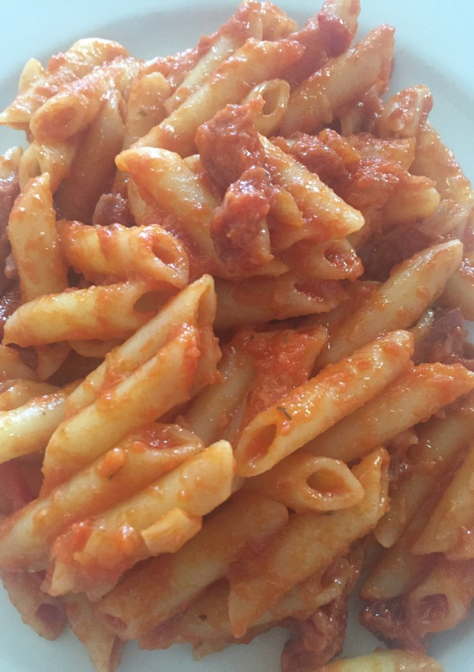 Una foto de Macarrones con chorizo🍝