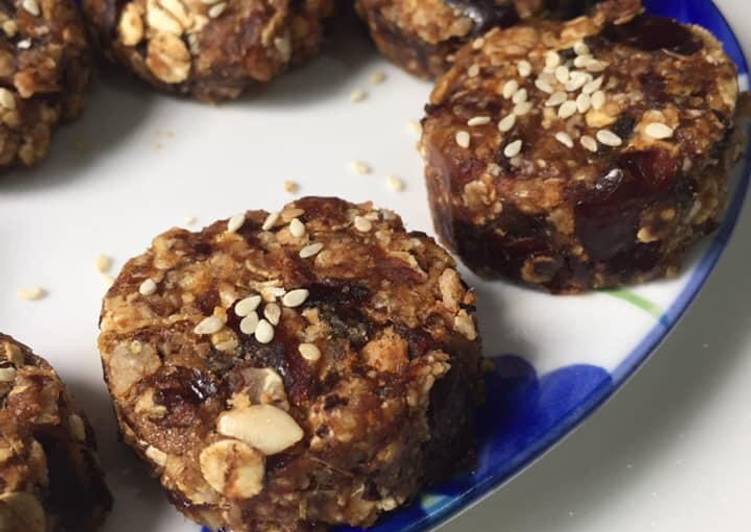 Recipe of Award-winning Dates oats bar