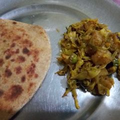 A picture of Cabbage sabzi.