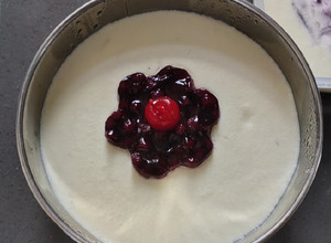 A picture of No Bake Oreo Cheese Cake.