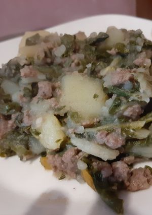Una foto de Guiso de acelga 🥬 (rico y sano)