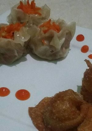 Foto resep Siomay + pangsit goreng enakkk... 😄