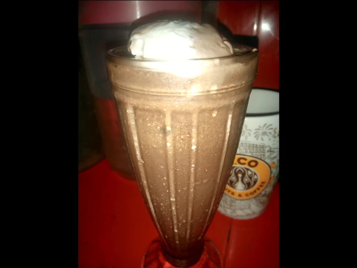 Langkah Mudah untuk Membikin Resep Ice chocolate beng-beng yang  Bikin Ketagihan Anti Ribet, Mantap Sekali