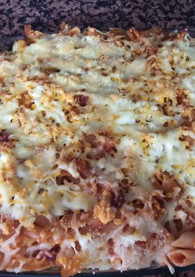 Una foto de Macarrones con tomate y chorizo al horno
