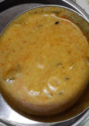 A picture of Kadhi pakora.