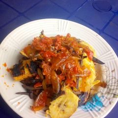 Roasted plantain with pepper sauce A picture of Roasted plantain with pepper sauce.