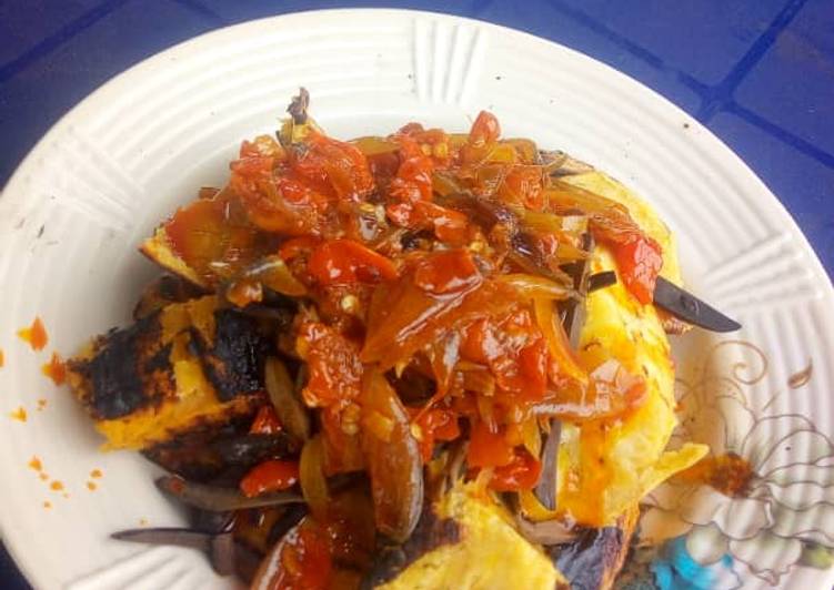 Recipe of Any-night-of-the-week Roasted plantain with pepper sauce