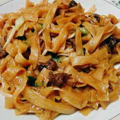 A picture of Kwetiaw Goreng Sapi.